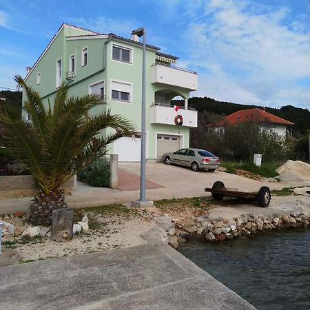 Appartement Admiral à Brbinj Extérieur photo
